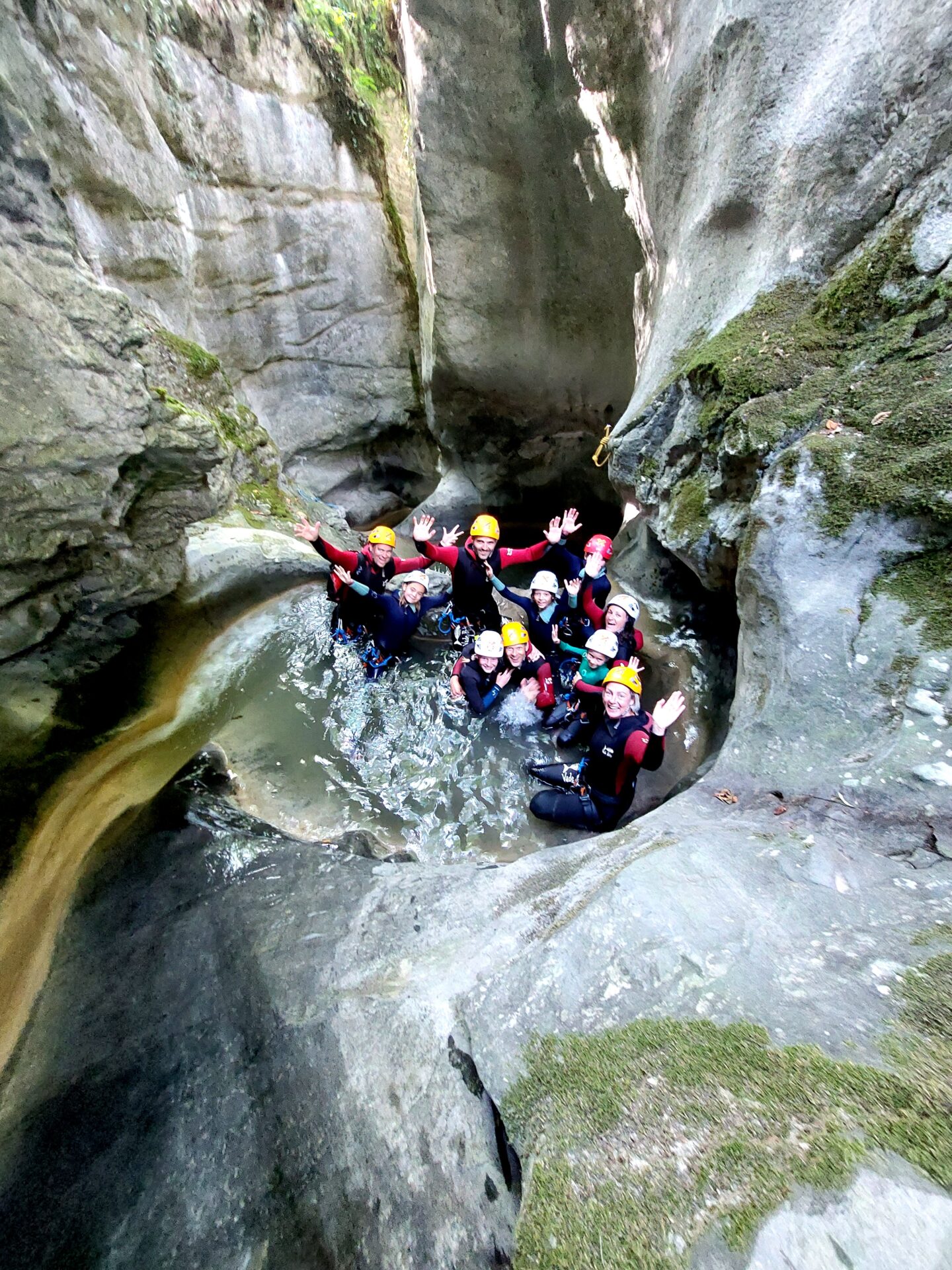 canyon-jaune-frontenex-hydrogene-sports-06 Canyoning en famille à Annecy avec Hydrogène Sports